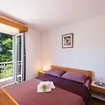 Ausgefallenes Nur 390 Meter Zum Mit Meerblick, 3 Parkplaetzen, Wifi Selce