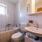 Apartman Ausgefallenes Nur 390 Meter Zum Mit Meerblick, 3 Parkplaetzen, Wifi Selce
