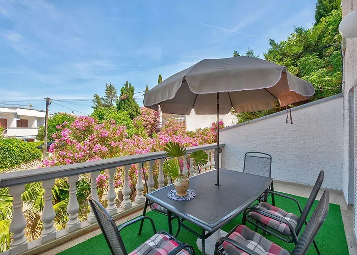 Ausgefallenes Nur 390 Meter Zum Mit Meerblick, 3 Parkplaetzen, Wifi * Selce