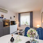 Ausgefallenes Nur 390 Meter Zum Mit Meerblick, 3 Parkplaetzen, Wifi Apartment